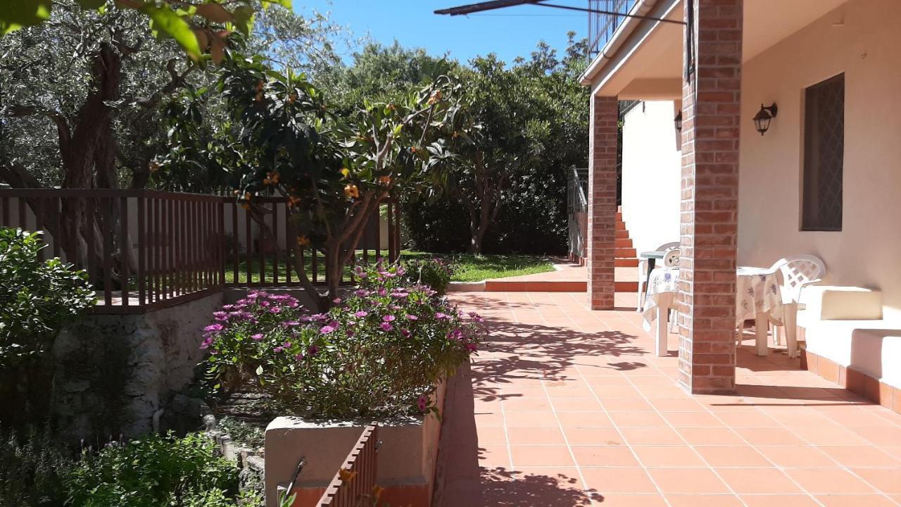 Carrubo - Giardino In Citta Villa Catania Luaran gambar